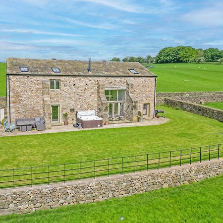 Crane Field Laithe Villa Airton Bagian luar foto