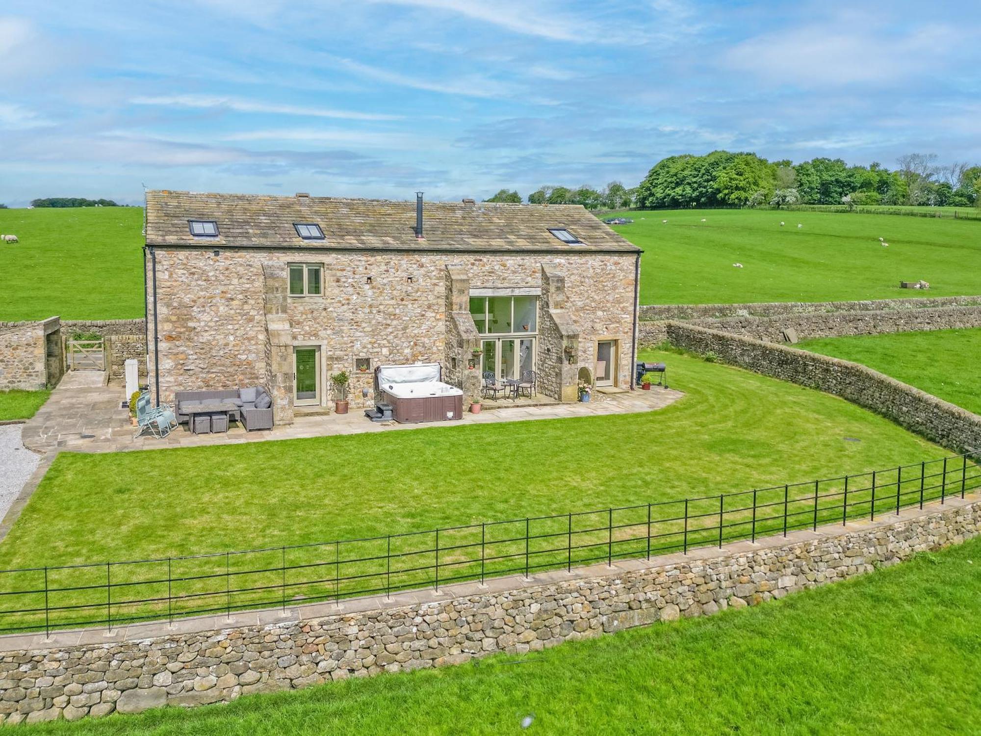 Crane Field Laithe Villa Airton Bagian luar foto