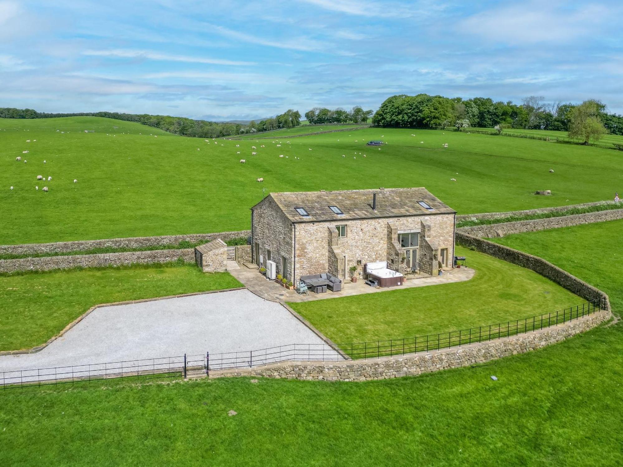 Crane Field Laithe Villa Airton Bagian luar foto